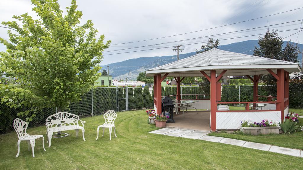 Maple Leaf Motel Inn Towne Osoyoos Dış mekan fotoğraf
