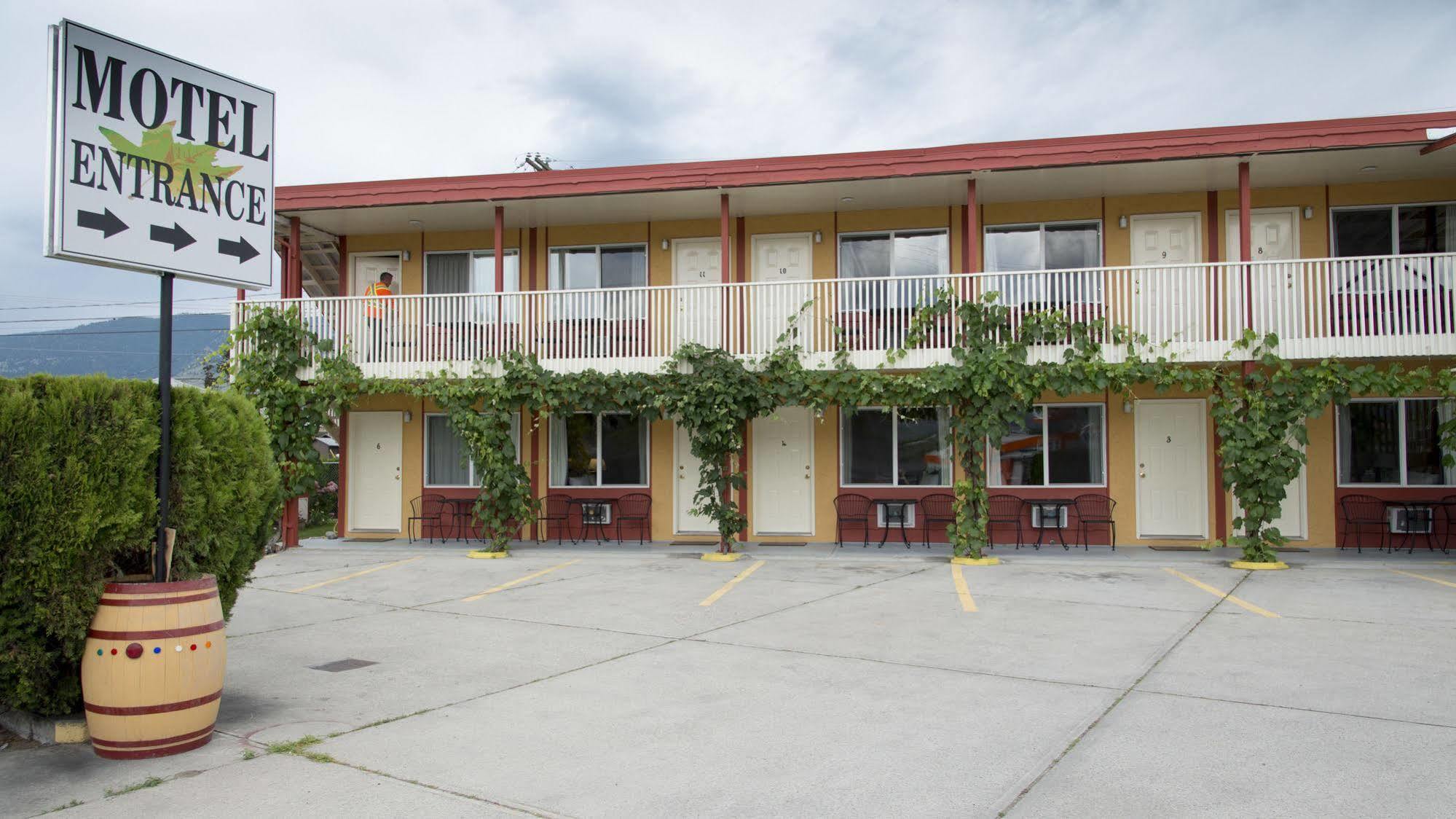 Maple Leaf Motel Inn Towne Osoyoos Dış mekan fotoğraf