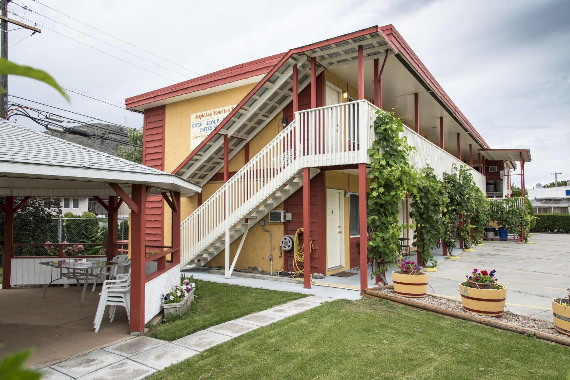 Maple Leaf Motel Inn Towne Osoyoos Dış mekan fotoğraf